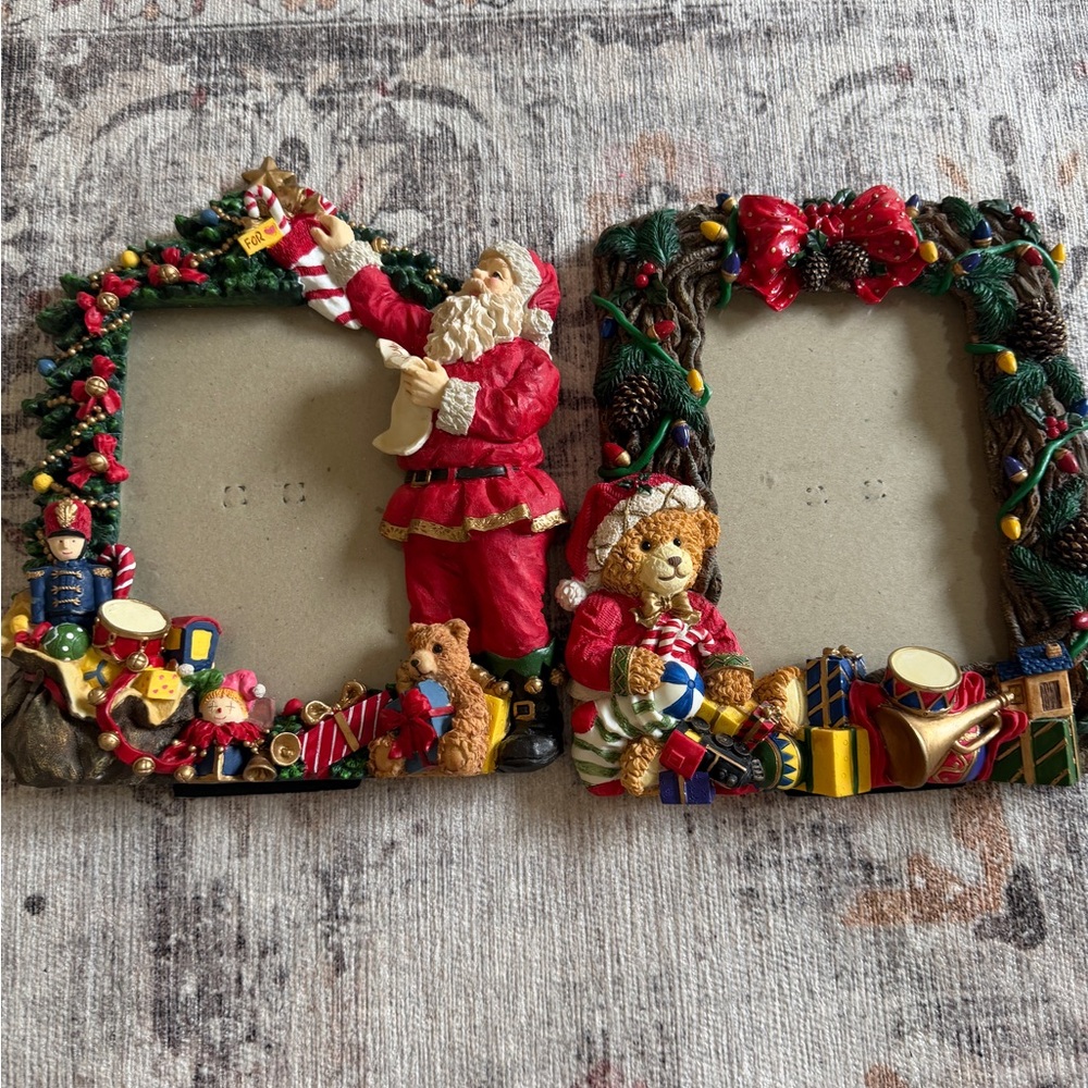 Two Vintage Santa Claus Traditions 3-D Picture Frames, Unused, Stunning Detail